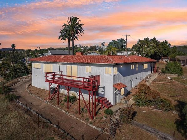 2397 Mira Sol Drive, Vista, CA 92084