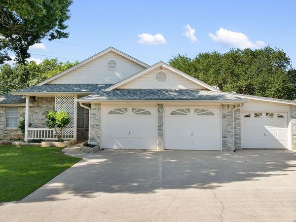 3421 SHERWIN DR, Schertz, TX 78108