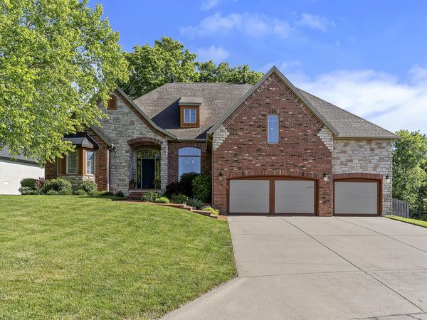 2431 E Southview Street , Ozark, MO 65721
