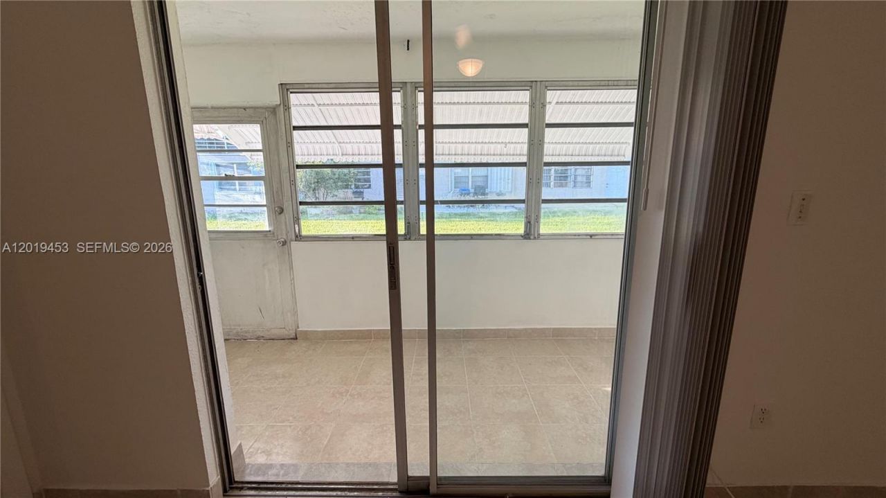 20230 NE 2nd Ave , Unit U5, Miami Gardens, FL 33179 Photo