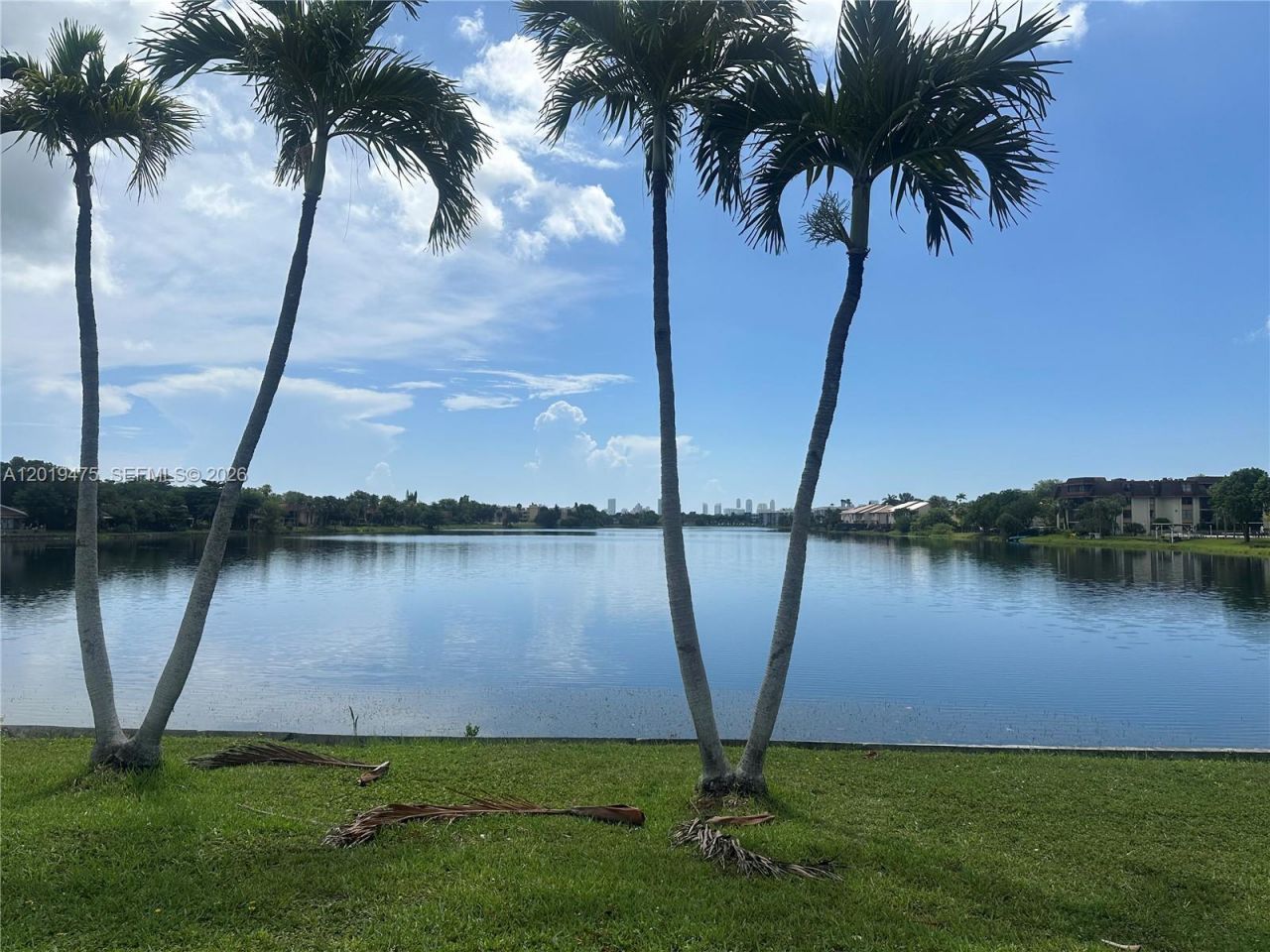 443 NE 195th St, Unit 345, Miami, FL 33179 Photo