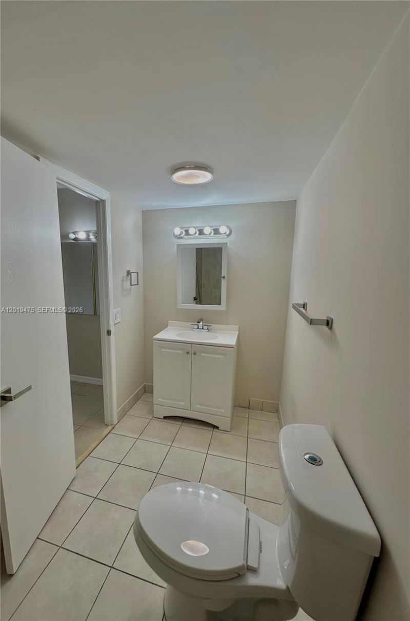 443 NE 195th St, Unit 345, Miami, FL 33179 Photo