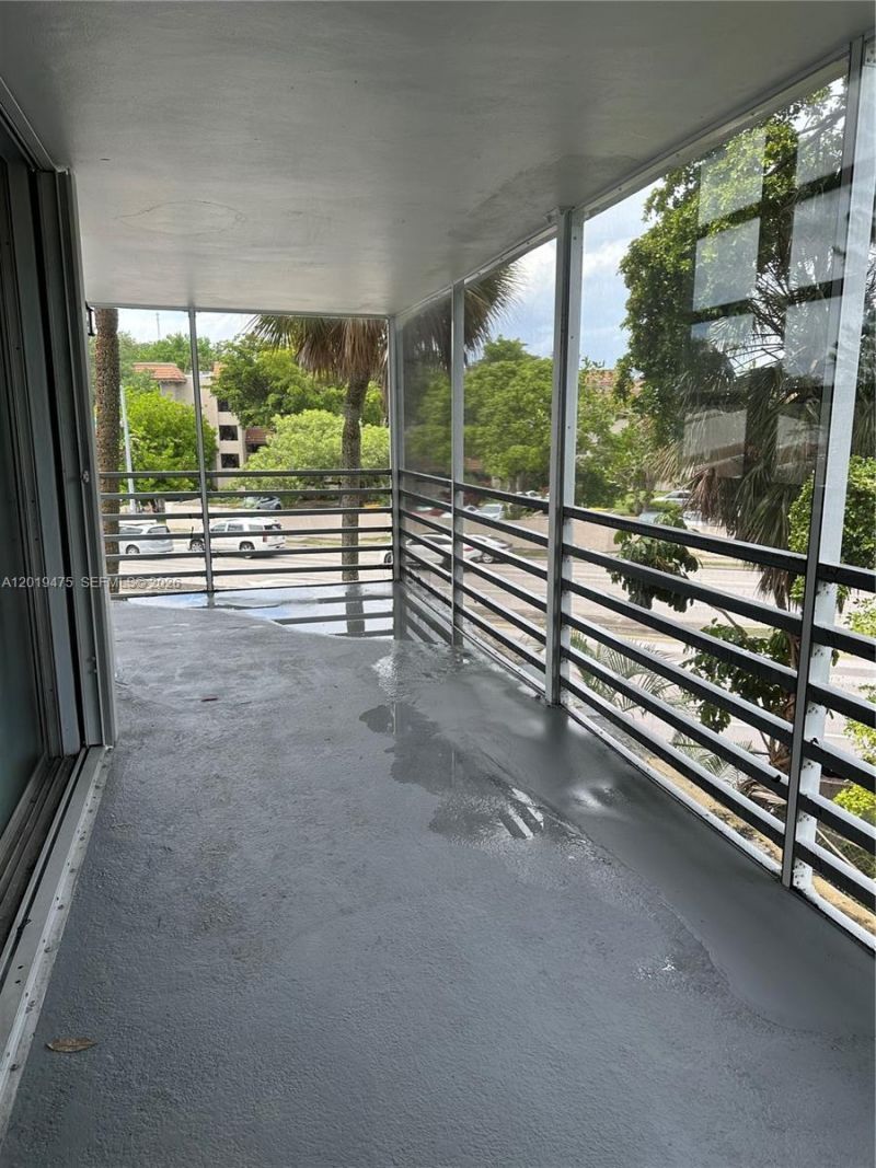 443 NE 195th St, Unit 345, Miami, FL 33179 Photo