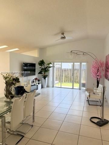 Please Call For Address, Hialeah, FL 33015 Photo