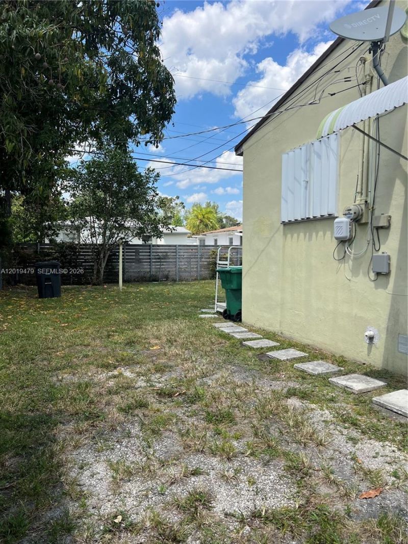 1851 NW 51st Ter , Miami, FL 33142 Photo