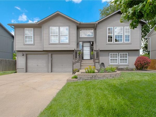 20920 W 125TH Terrace, Olathe, KS 66061