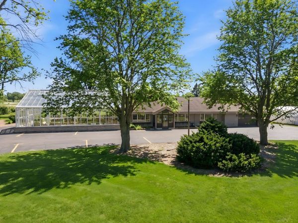 1126 E State Street , Sycamore, IL 60178