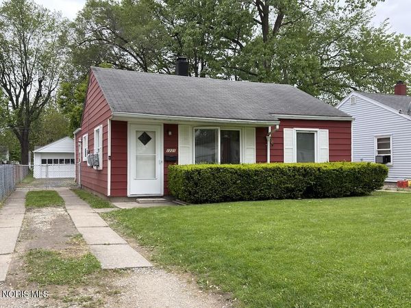 1221 Scott Street , Maumee, OH 43537