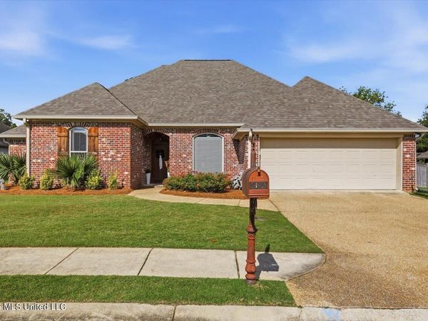 424 Glendale Place, Brandon, MS 39047