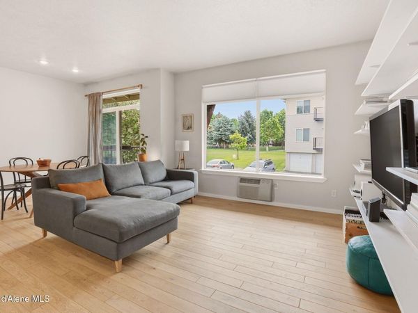 22855 E Country Vista Dr, Unit 289, Liberty Lake, WA 99019