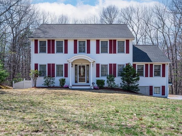 5 Ridge Road, Tyngsborough, MA 01879