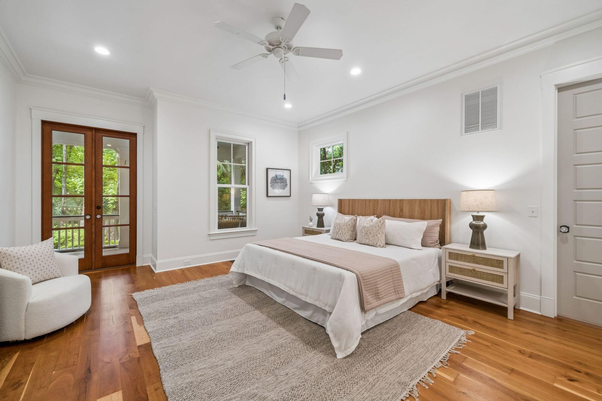 519 Barbados Drive Photo 32