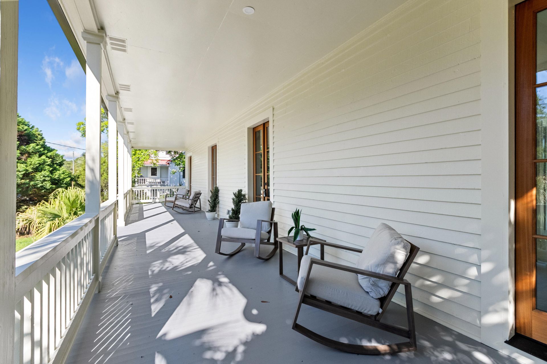 2118 Ion Avenue Photo 5