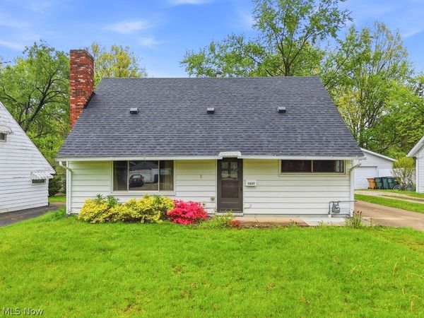 1637 Hanover Street , Cuyahoga Falls, OH 44221