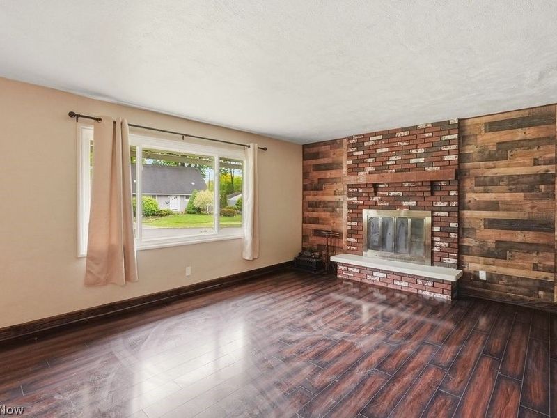 1637 Hanover Street, Cuyahoga Falls, OH 44221 Photo 3