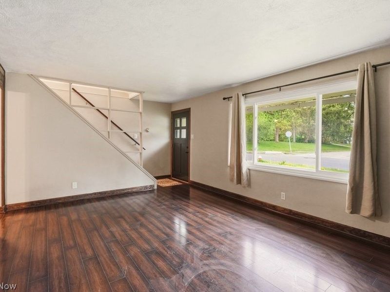 1637 Hanover Street, Cuyahoga Falls, OH 44221 Photo 4