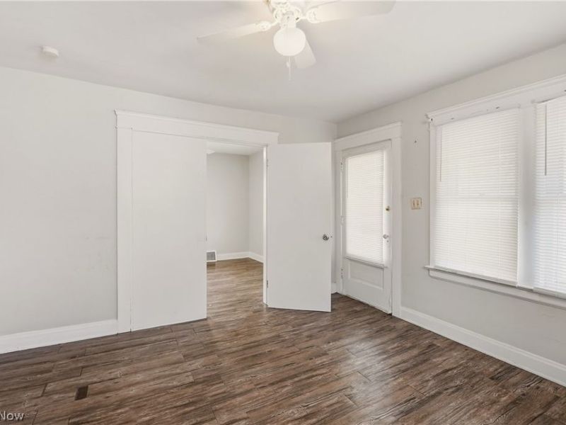 515 E 143rd Street, Unit Downstairs, Cleveland, OH 44110 Photo 11