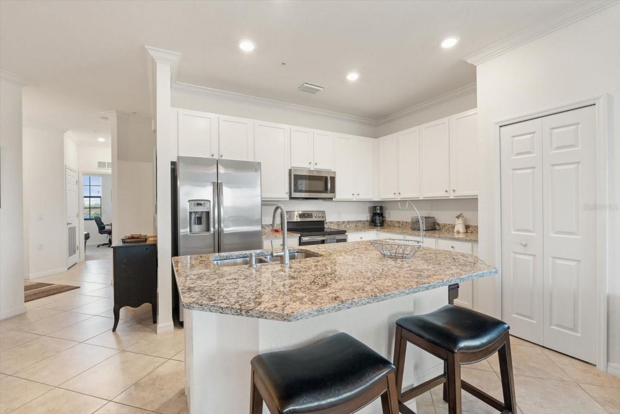 16904 Vardon Terrace , Unit 301, Lakewood Ranch, FL 34211 Photo