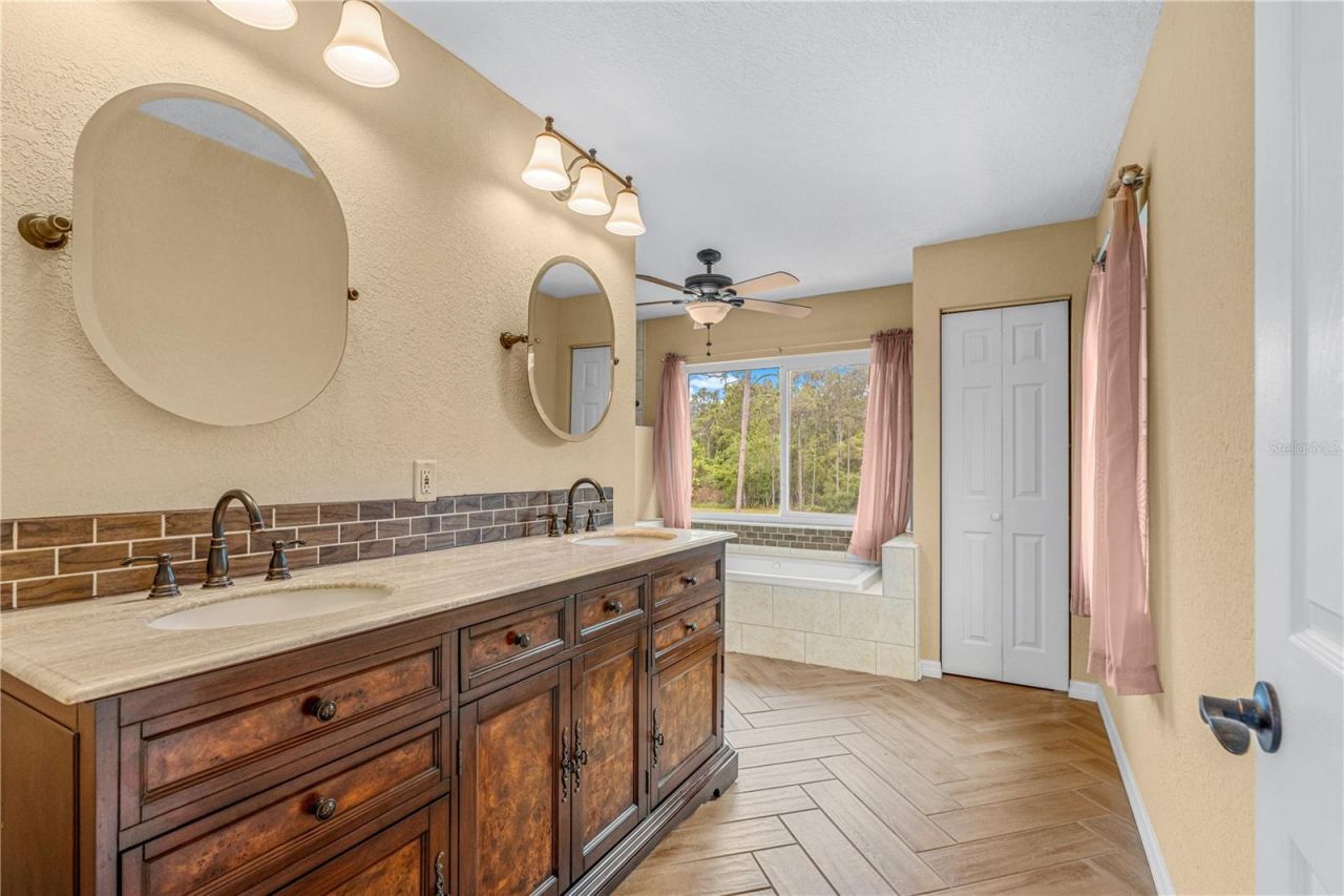 204 El Pino Drive, New Smyrna Beach, FL 32168 Photo