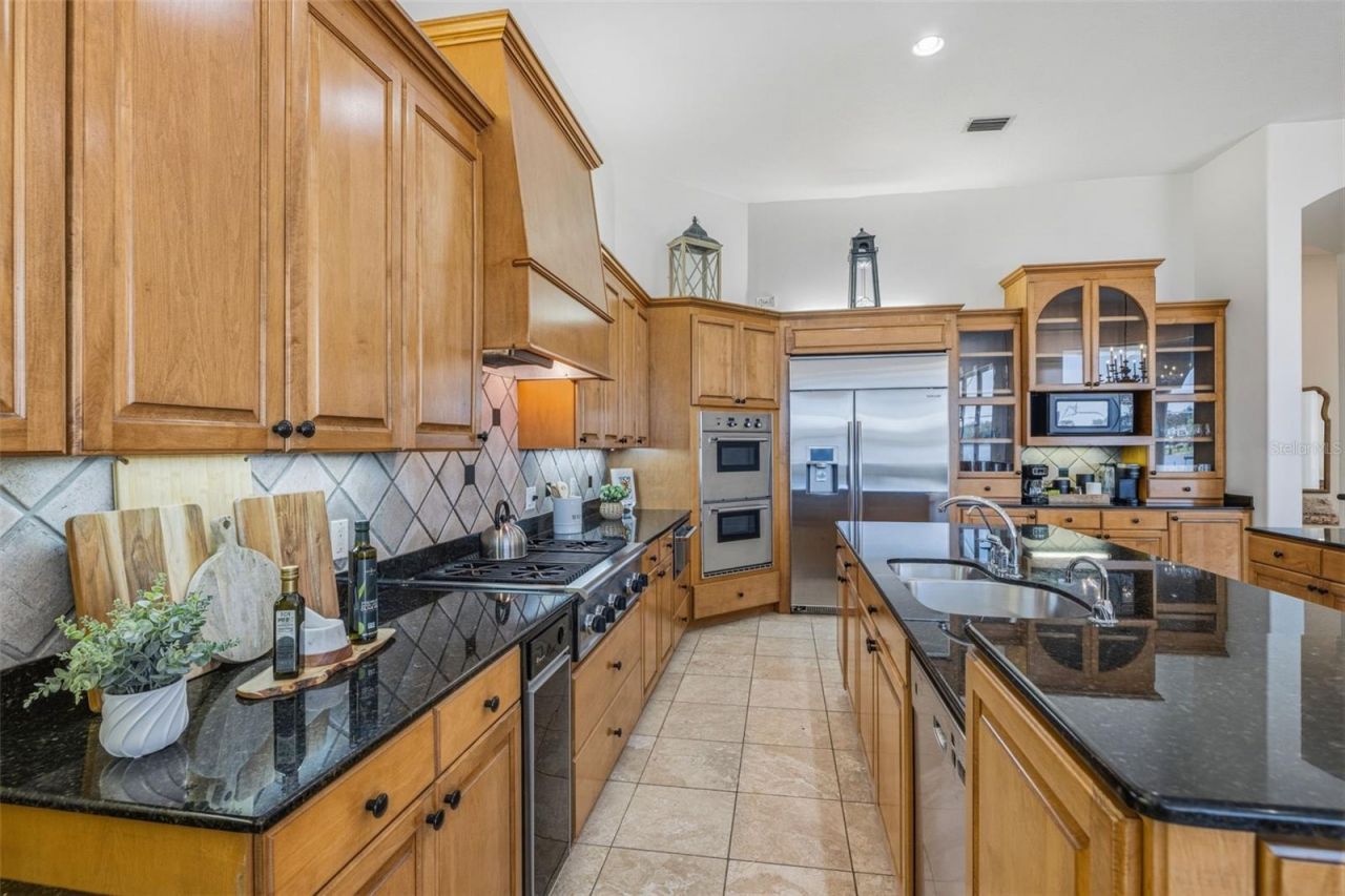 1810 W Bearss Avenue, Tampa, FL 33613 Photo