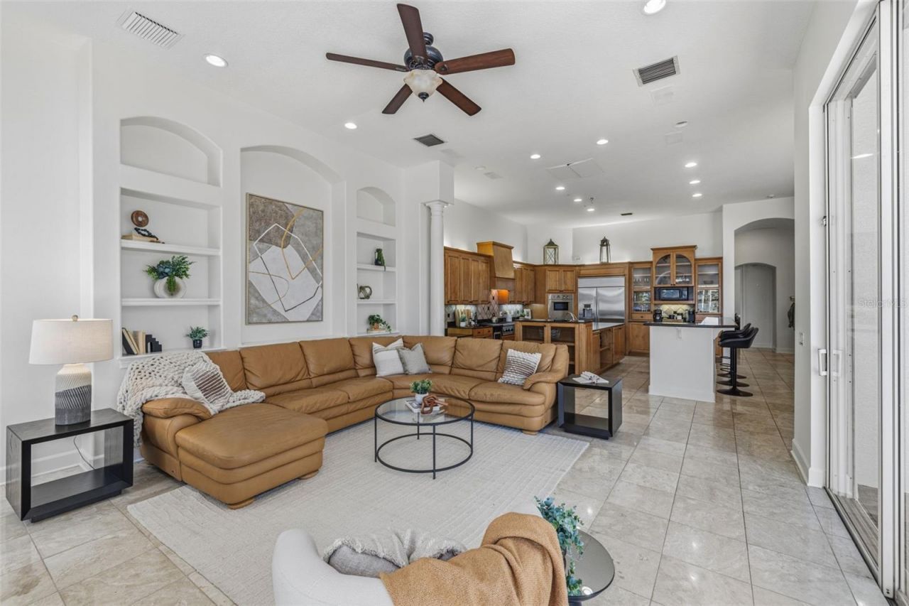 1810 W Bearss Avenue, Tampa, FL 33613 Photo