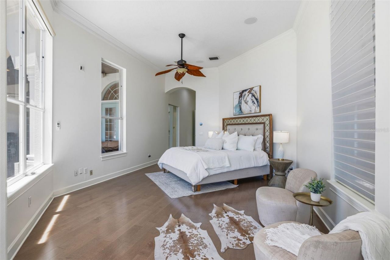 1810 W Bearss Avenue, Tampa, FL 33613 Photo