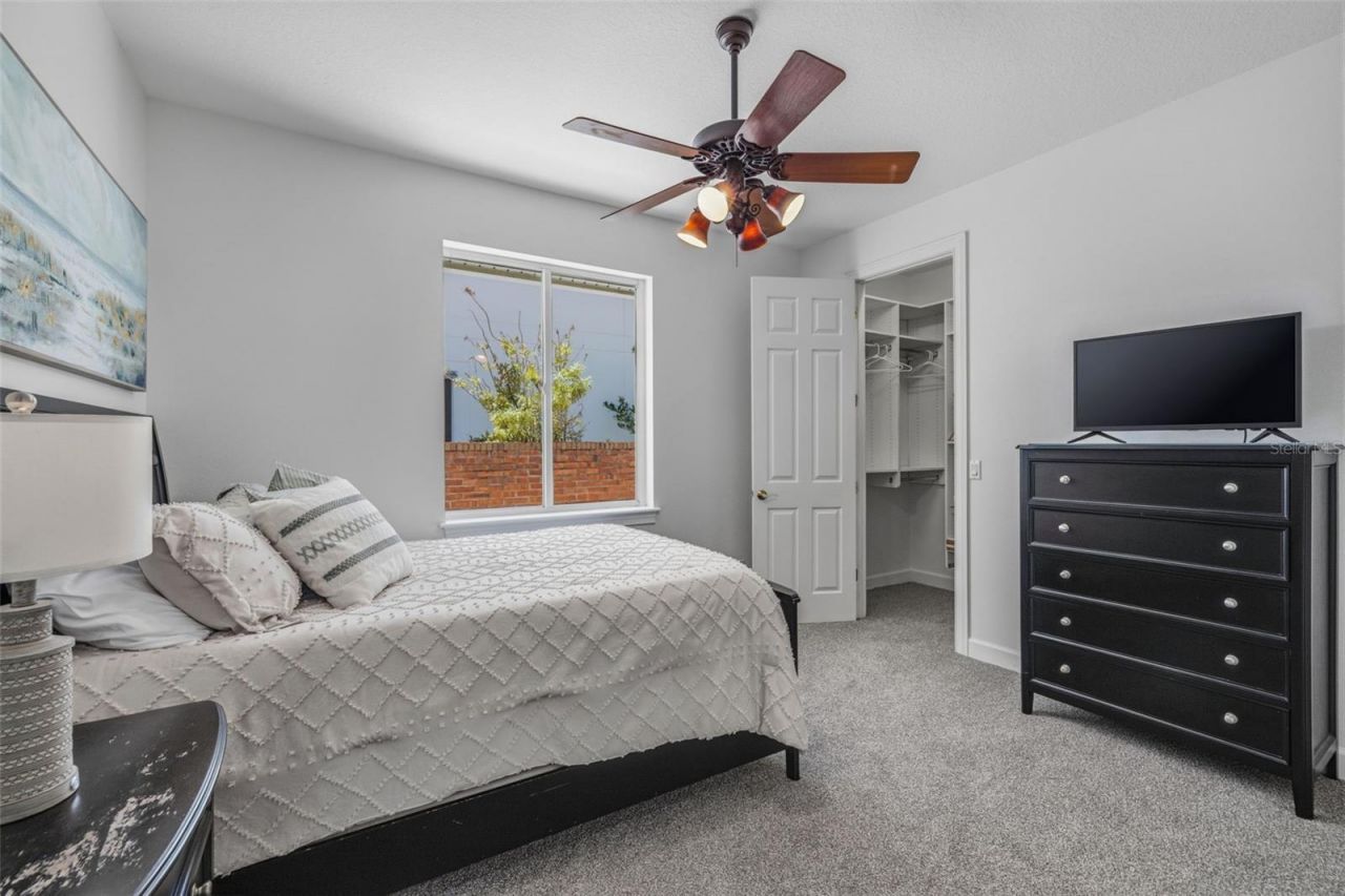 1810 W Bearss Avenue, Tampa, FL 33613 Photo
