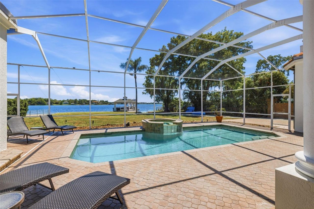 1810 W Bearss Avenue, Tampa, FL 33613 Photo