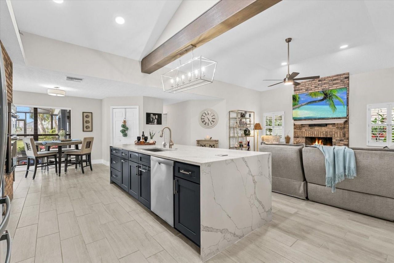 8806 Crosswood Court, Riverview, FL 33578 Photo