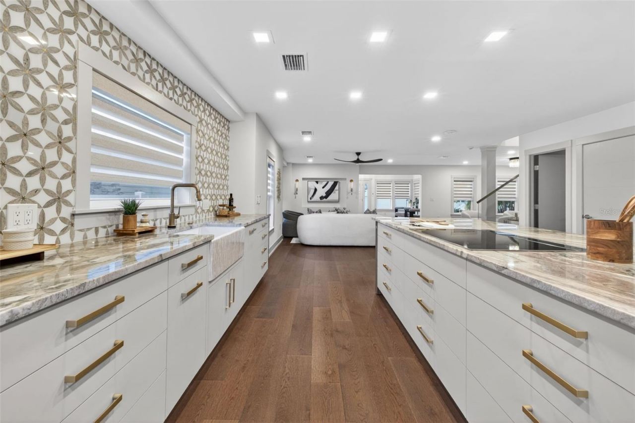 124 19th Avenue N, Saint Petersburg, FL 33704 Photo