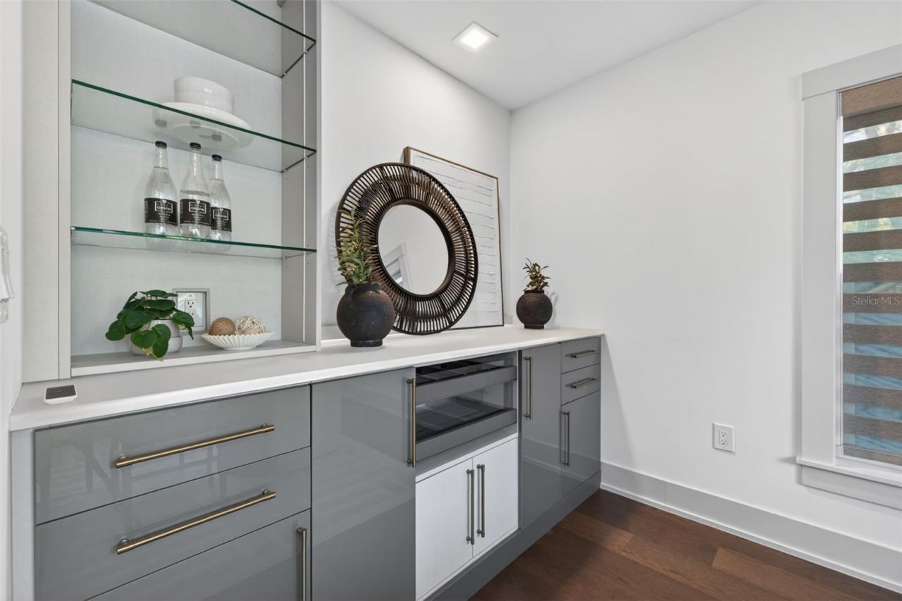 124 19th Avenue N, Saint Petersburg, FL 33704 Photo