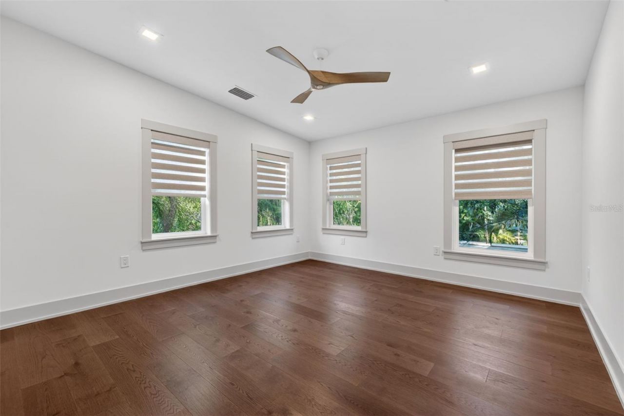 124 19th Avenue N, Saint Petersburg, FL 33704 Photo