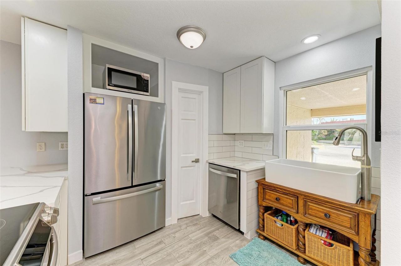 9409 Catalina Drive , Bradenton, FL 34210 Photo
