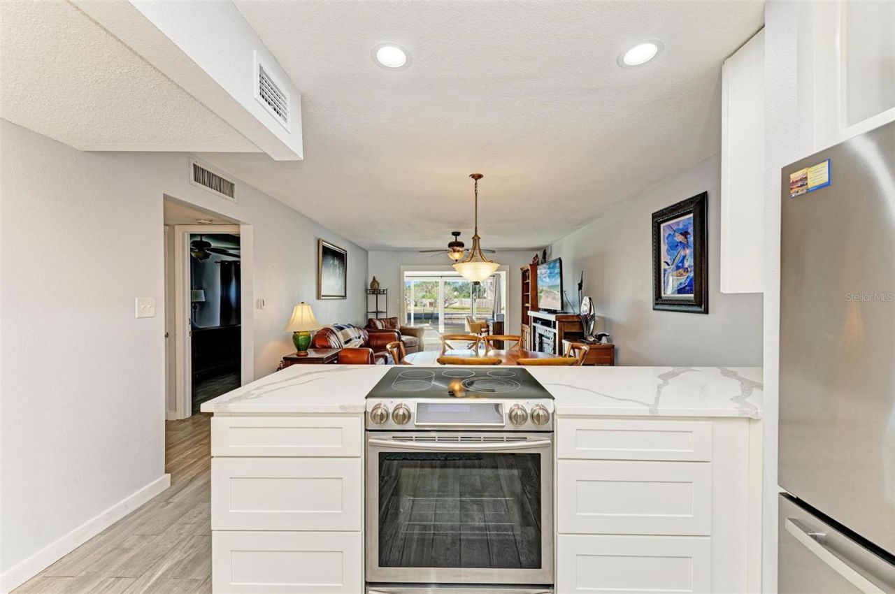 9409 Catalina Drive , Bradenton, FL 34210 Photo