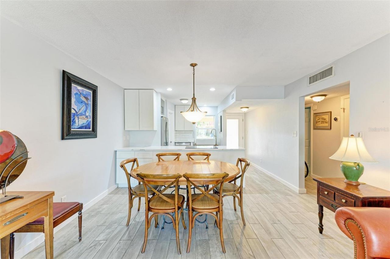 9409 Catalina Drive , Bradenton, FL 34210 Photo