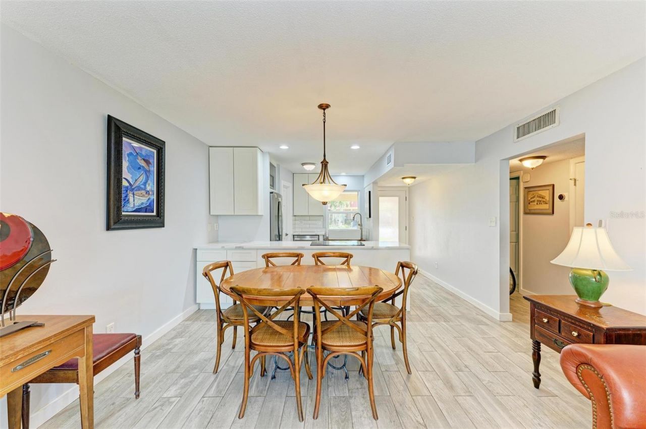 9409 Catalina Drive , Bradenton, FL 34210 Photo
