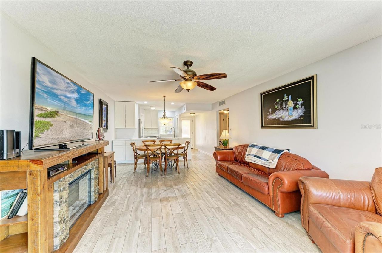 9409 Catalina Drive , Bradenton, FL 34210 Photo