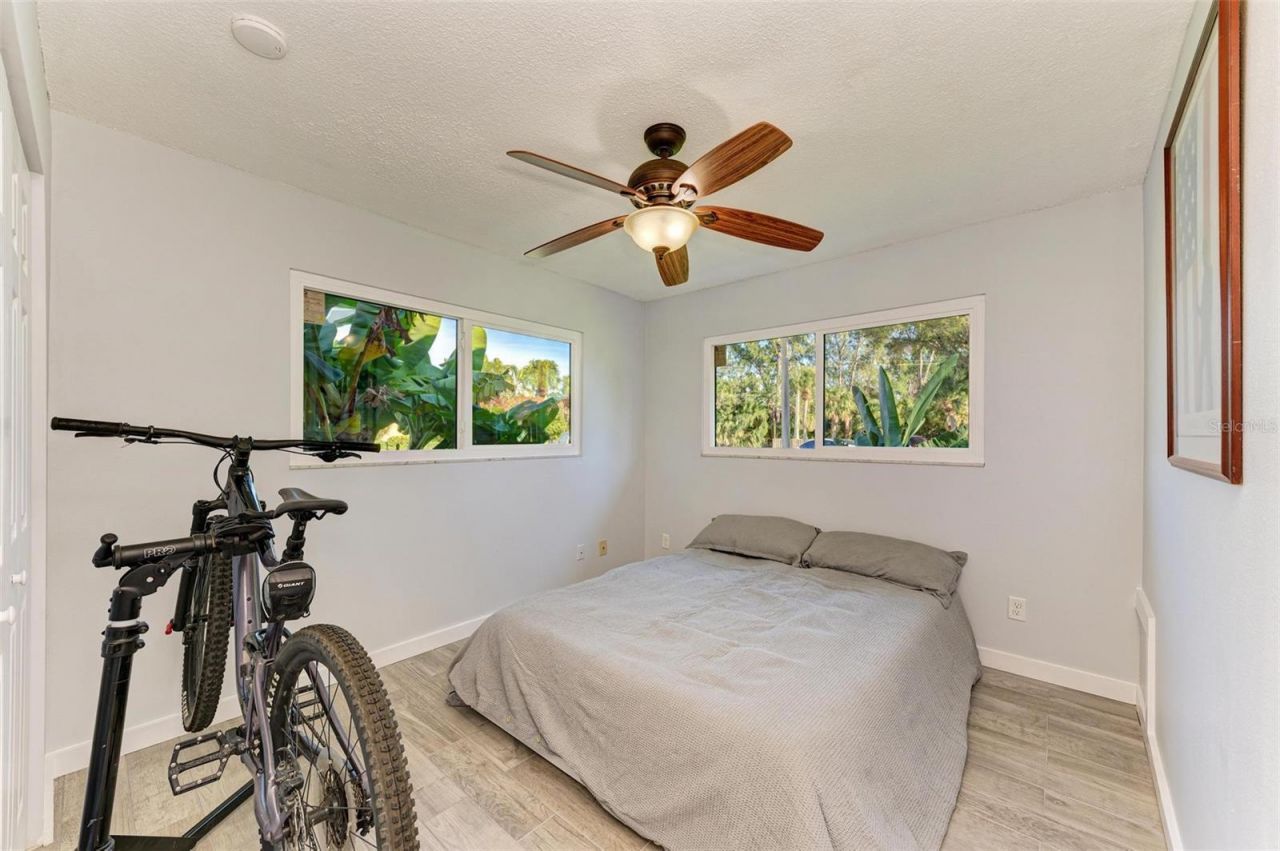 9409 Catalina Drive , Bradenton, FL 34210 Photo