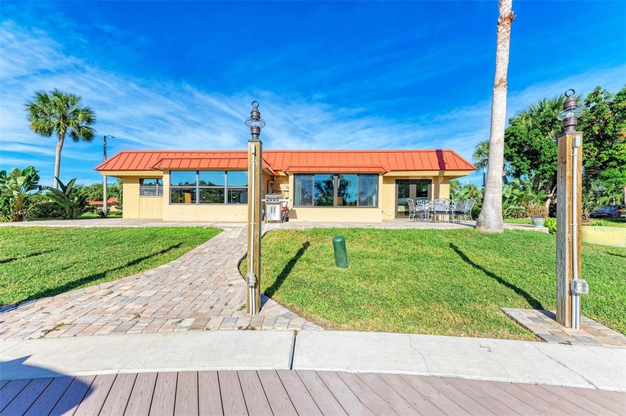 9409 Catalina Drive , Bradenton, FL 34210 Photo