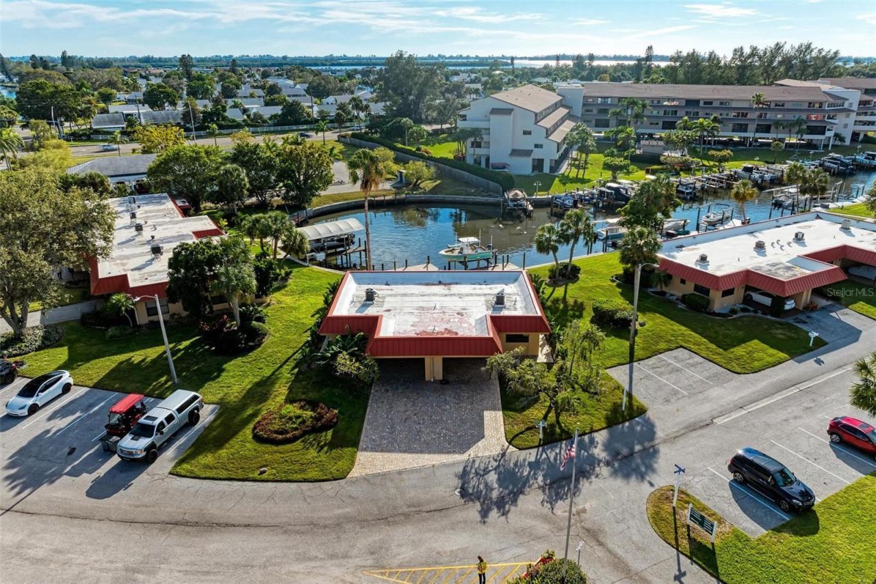 9409 Catalina Drive , Bradenton, FL 34210 Photo