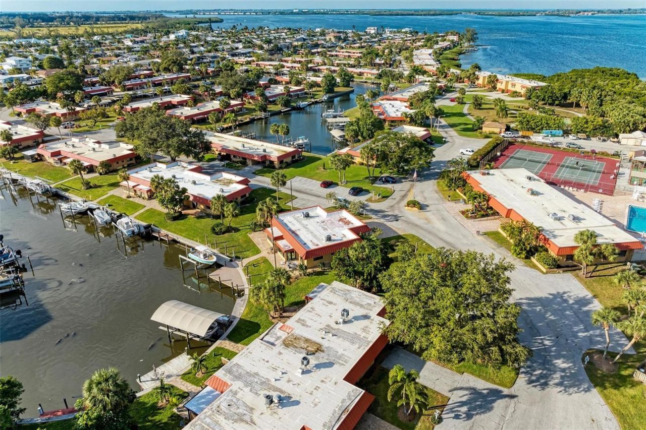 9409 Catalina Drive , Bradenton, FL 34210 Photo