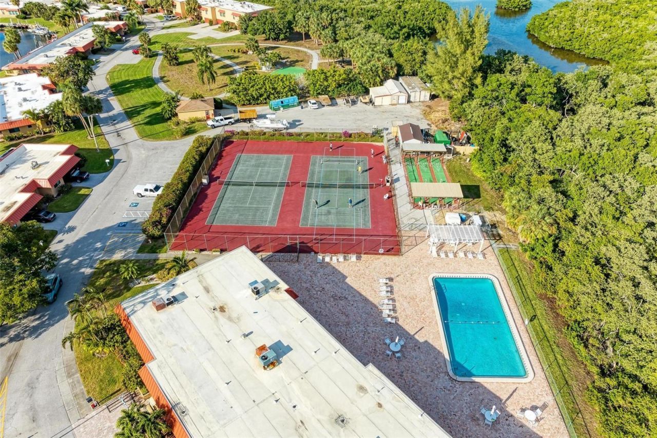 9409 Catalina Drive , Bradenton, FL 34210 Photo