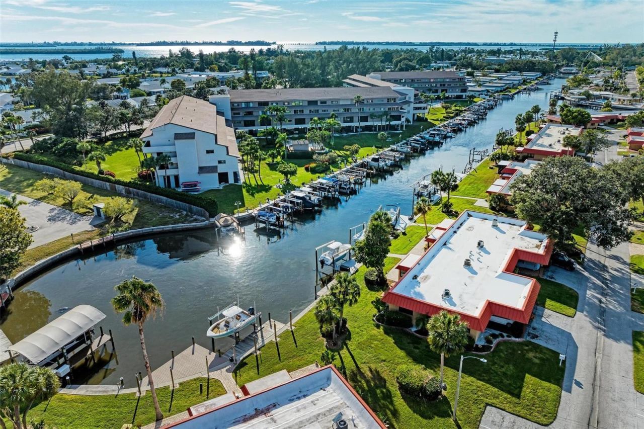9409 Catalina Drive , Bradenton, FL 34210 Photo