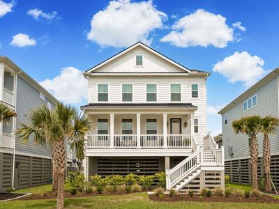 1566 N Lakeshore Drive, Mount Pleasant, SC 29466