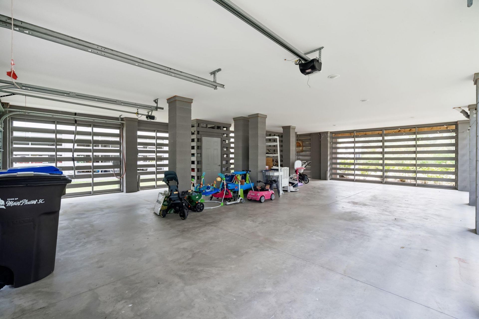 1566 N Lakeshore Drive Photo 32