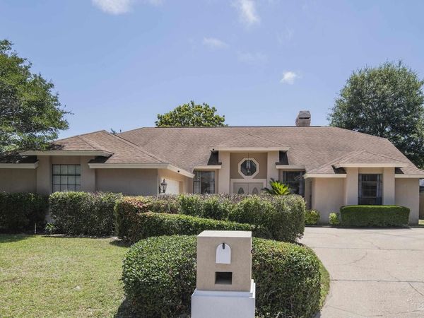 5130 Yesteroaks Cir, Pensacola, FL 32504