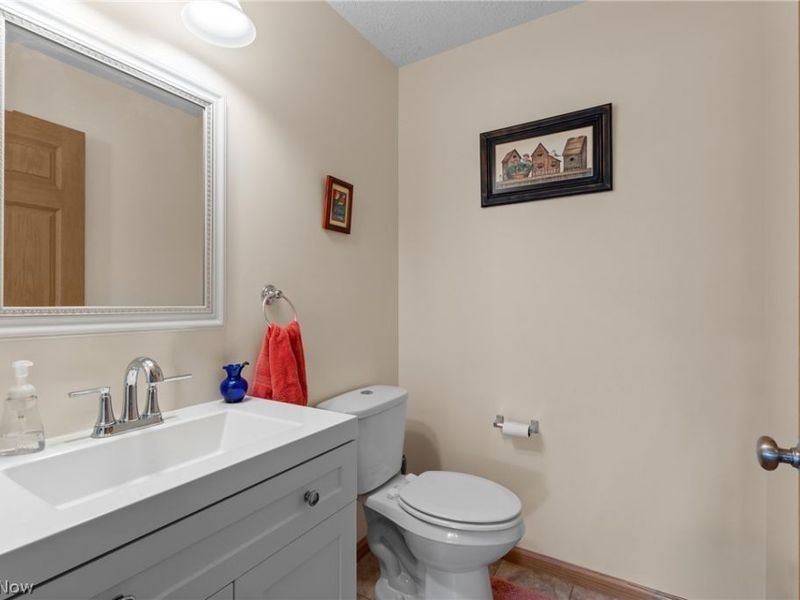 42471 Frontier, Belmont, OH 43718 Photo 16