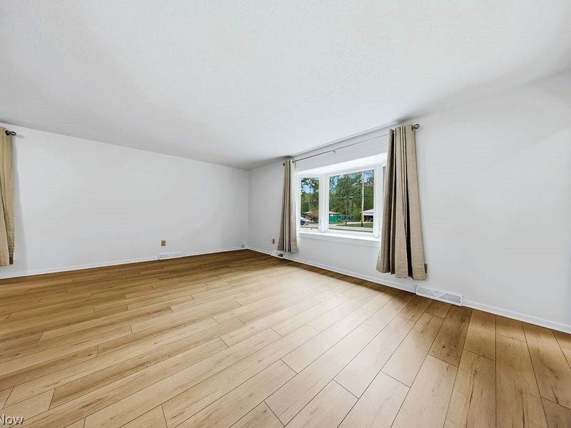 5770 Bradley Road, North Olmsted, OH 44070 Photo 10