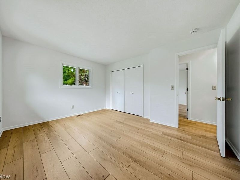 5770 Bradley Road, North Olmsted, OH 44070 Photo 11