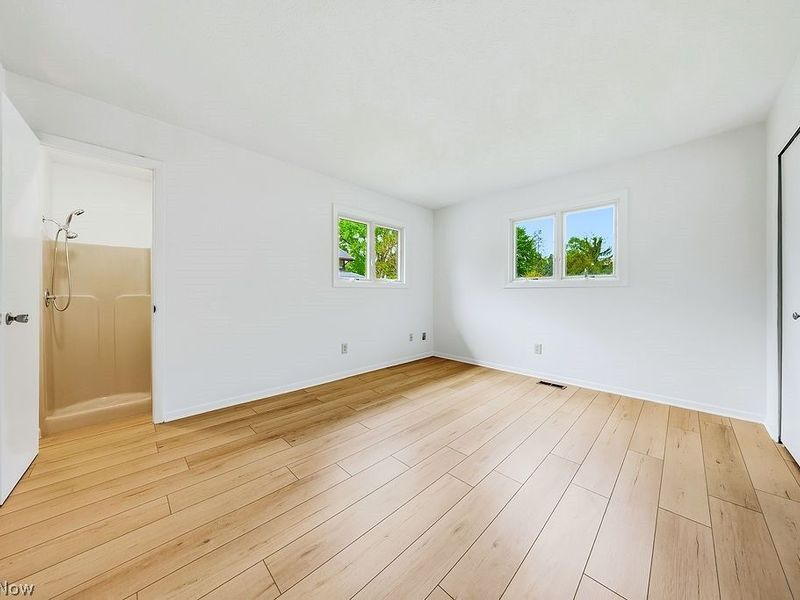 5770 Bradley Road, North Olmsted, OH 44070 Photo 12
